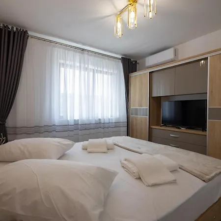 Premier Luxury Ultracentral Pitesti Exterior photo