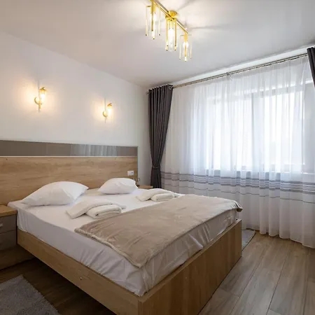 Premier Luxury Ultracentral Pitesti Exterior photo