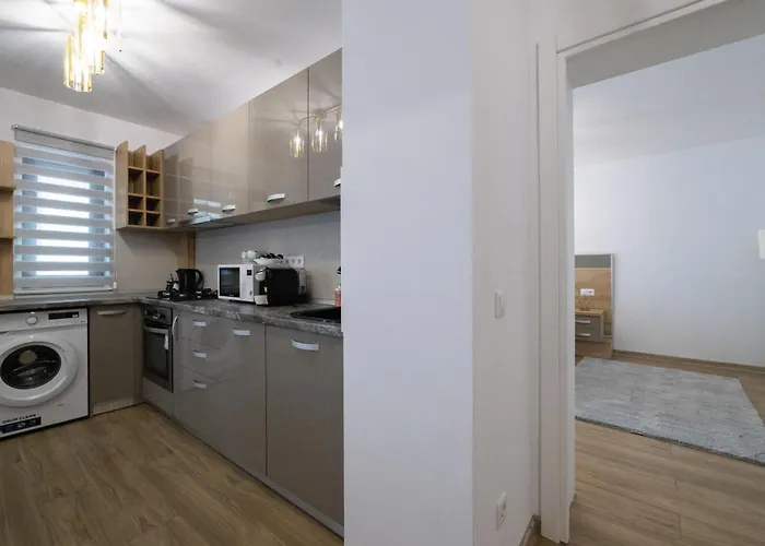 Premier Luxury Ultracentral