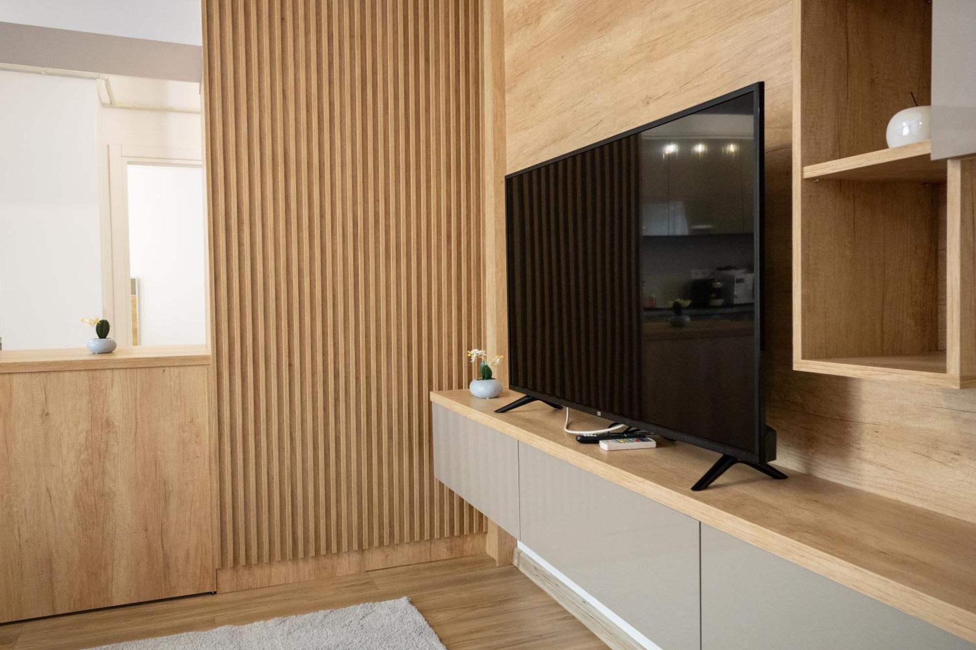 Premier Luxury Ultracentral