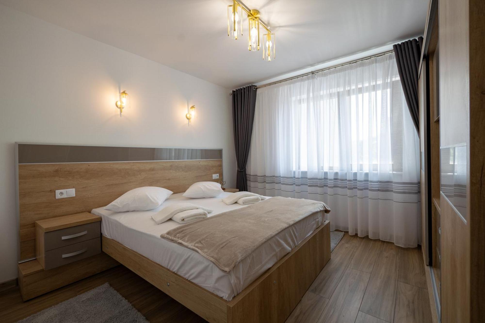 Premier Luxury Ultracentral Apartment